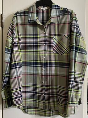 crown & ivy Green Plaid Button-Down Shirt with Navy and Pink Accents